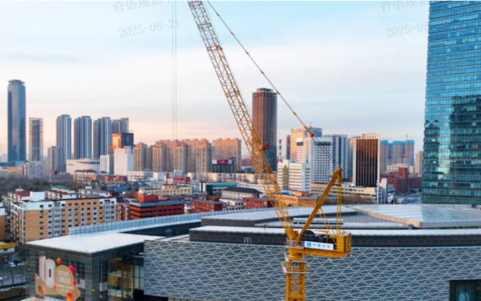 助建摩天双子塔 | 云顶国际动臂塔机闪耀“云端”