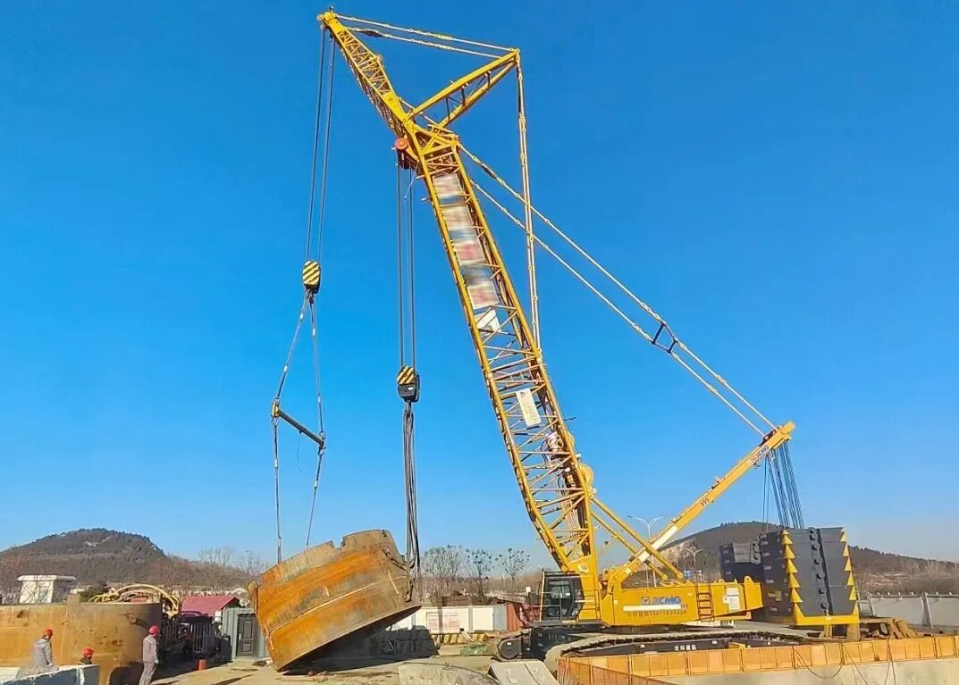 轨道施工遇难题？别怕，云顶国际起重机为您提供“秘密武器”